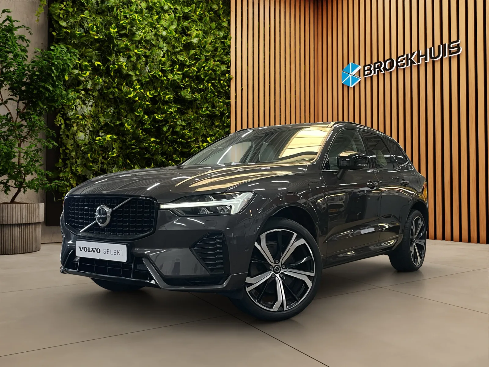 Volvo XC60 (2023) — foto 1