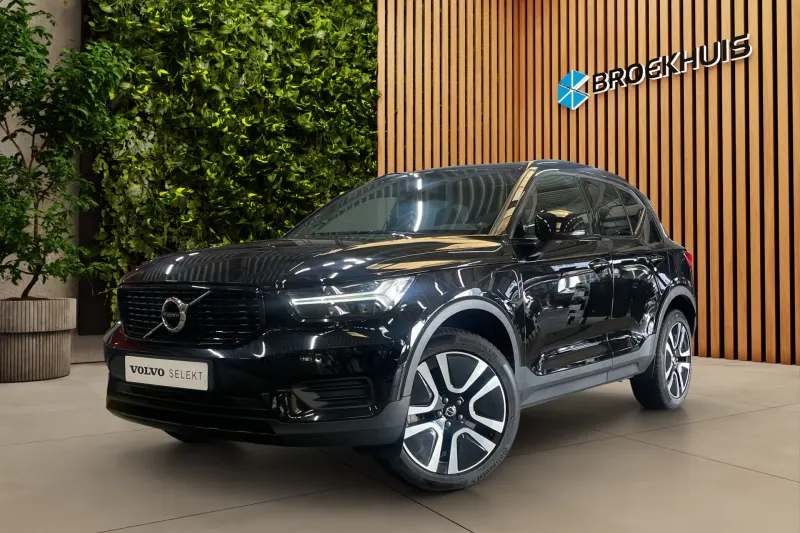 Volvo XC40 (2022)