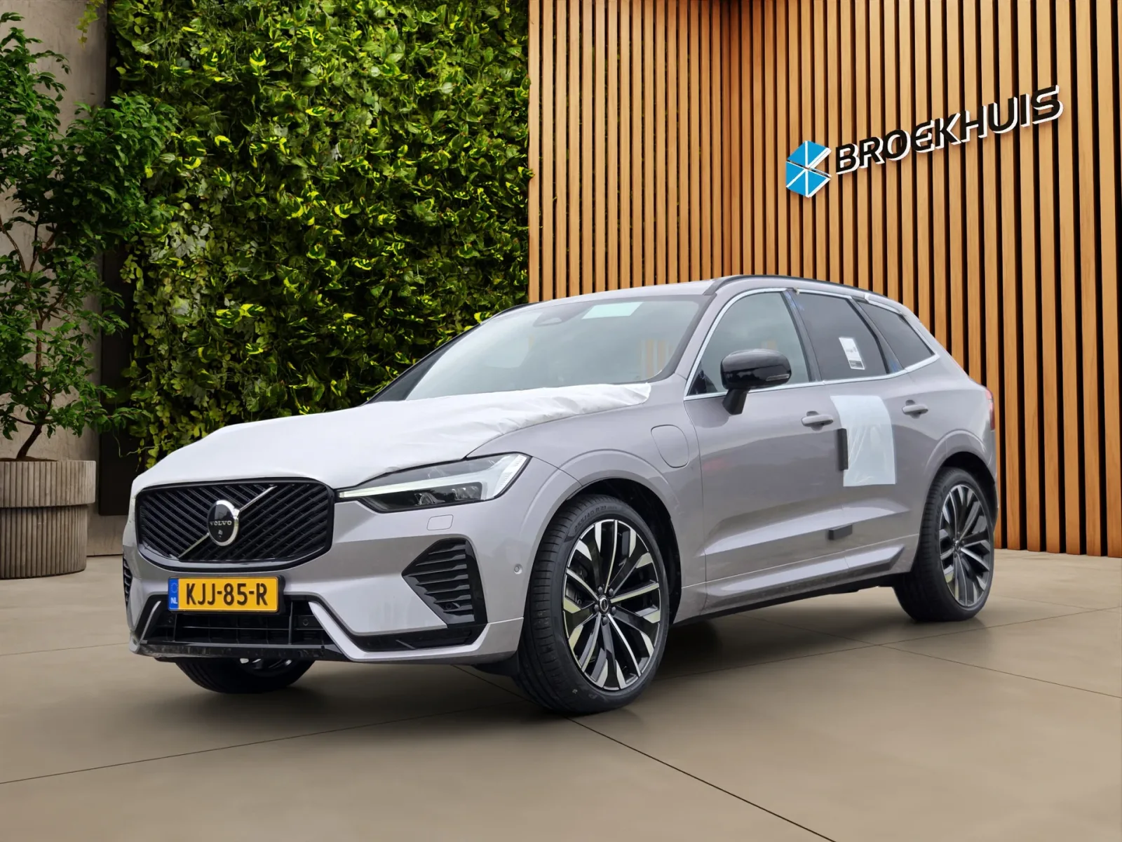Volvo XC60 (2026) — foto 1
