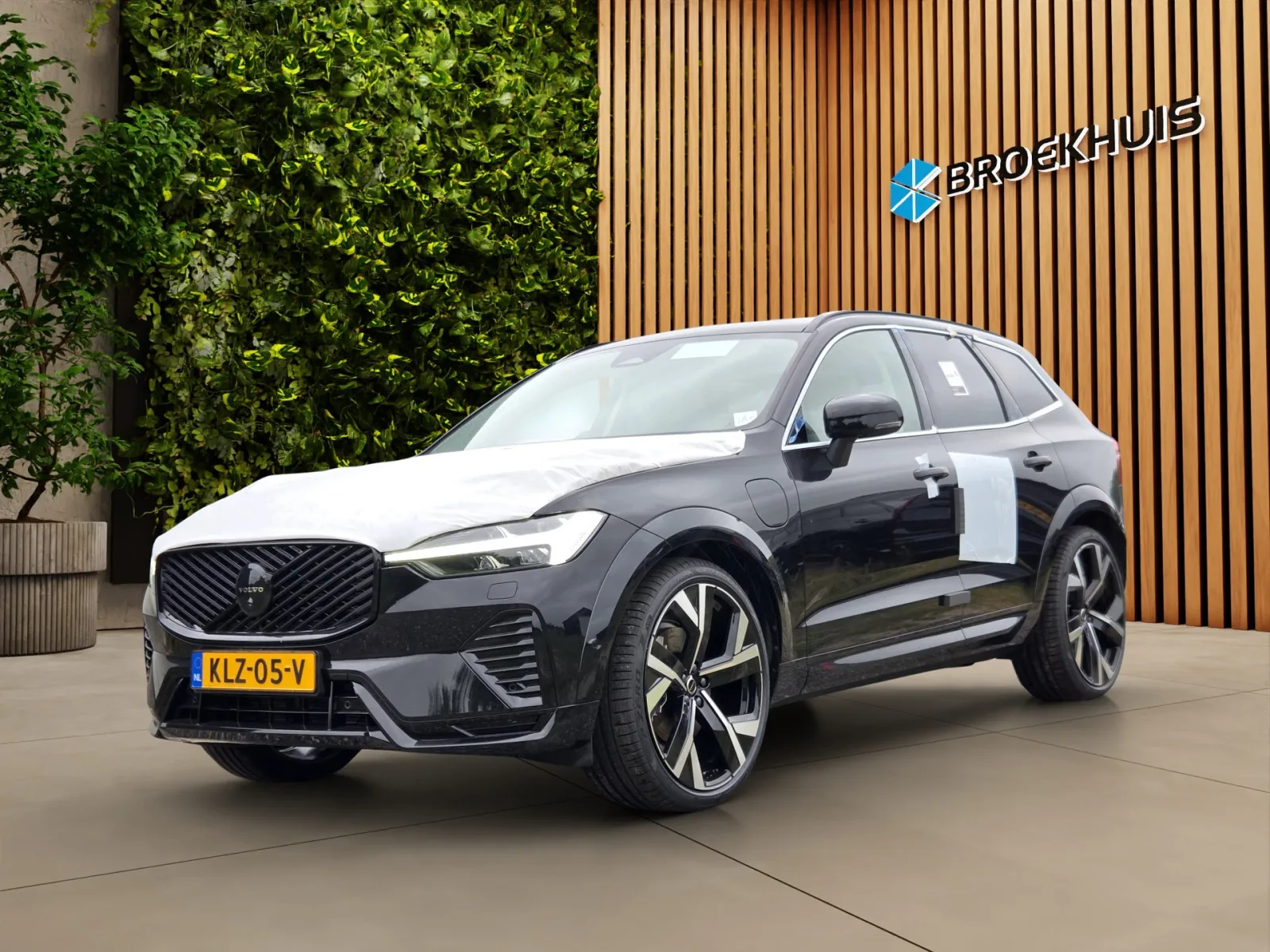 Volvo XC60 (2026) — foto 1