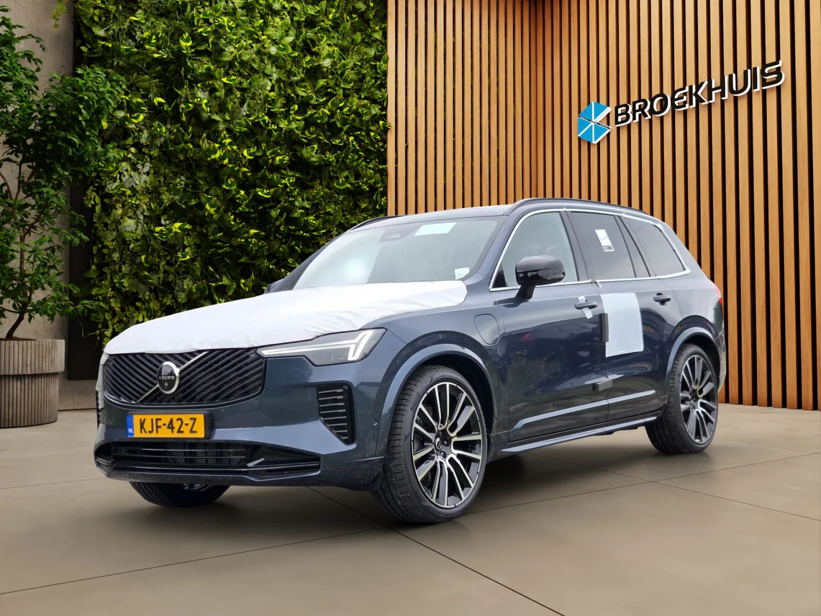 Volvo XC90 (2026) — foto 1