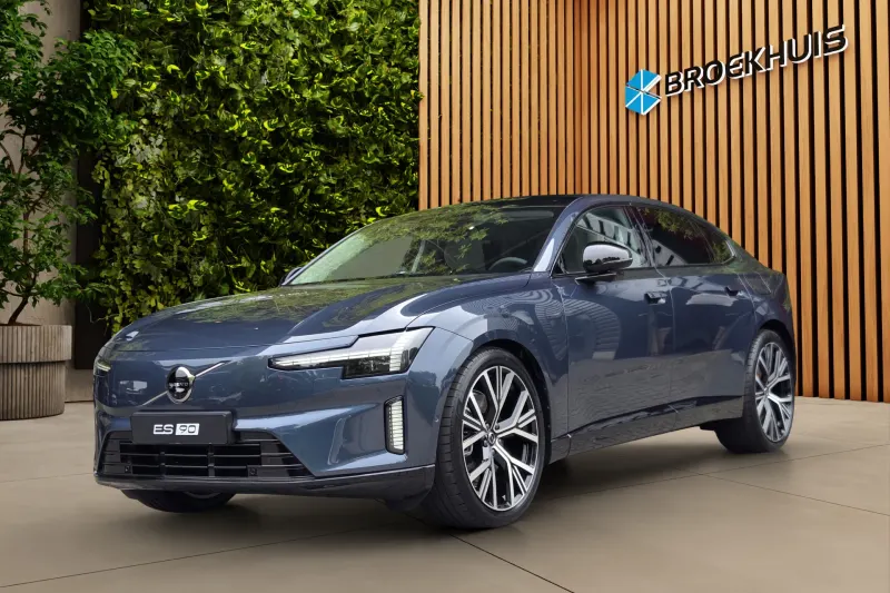 Volvo ES90 (2026)