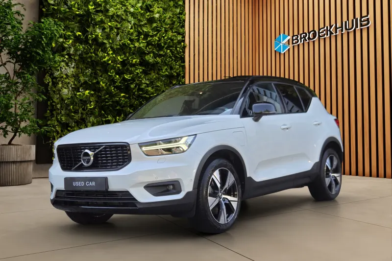 Volvo XC40 (2022)