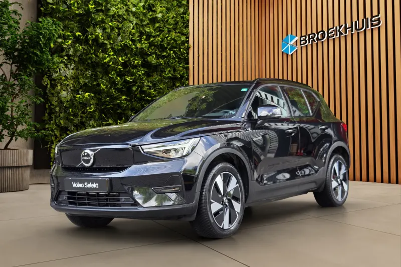 Volvo XC40 (2024)