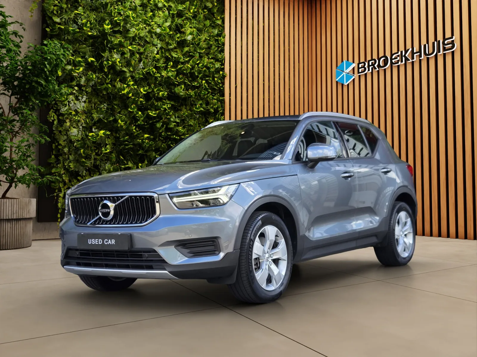 Volvo XC40 (2018) — foto 1
