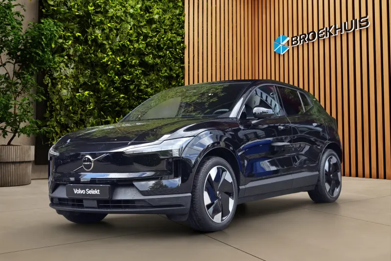 Volvo EX30 (2024)