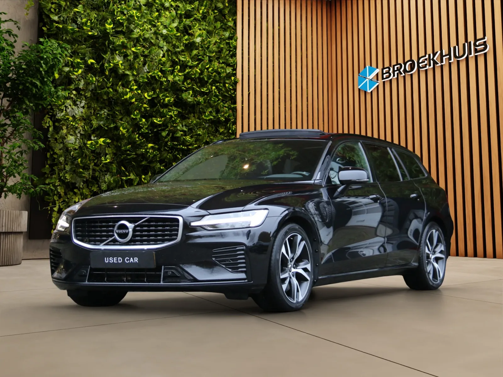 Volvo V60 (2019) — foto 1