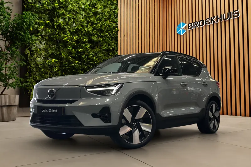 Volvo XC40 (2024)
