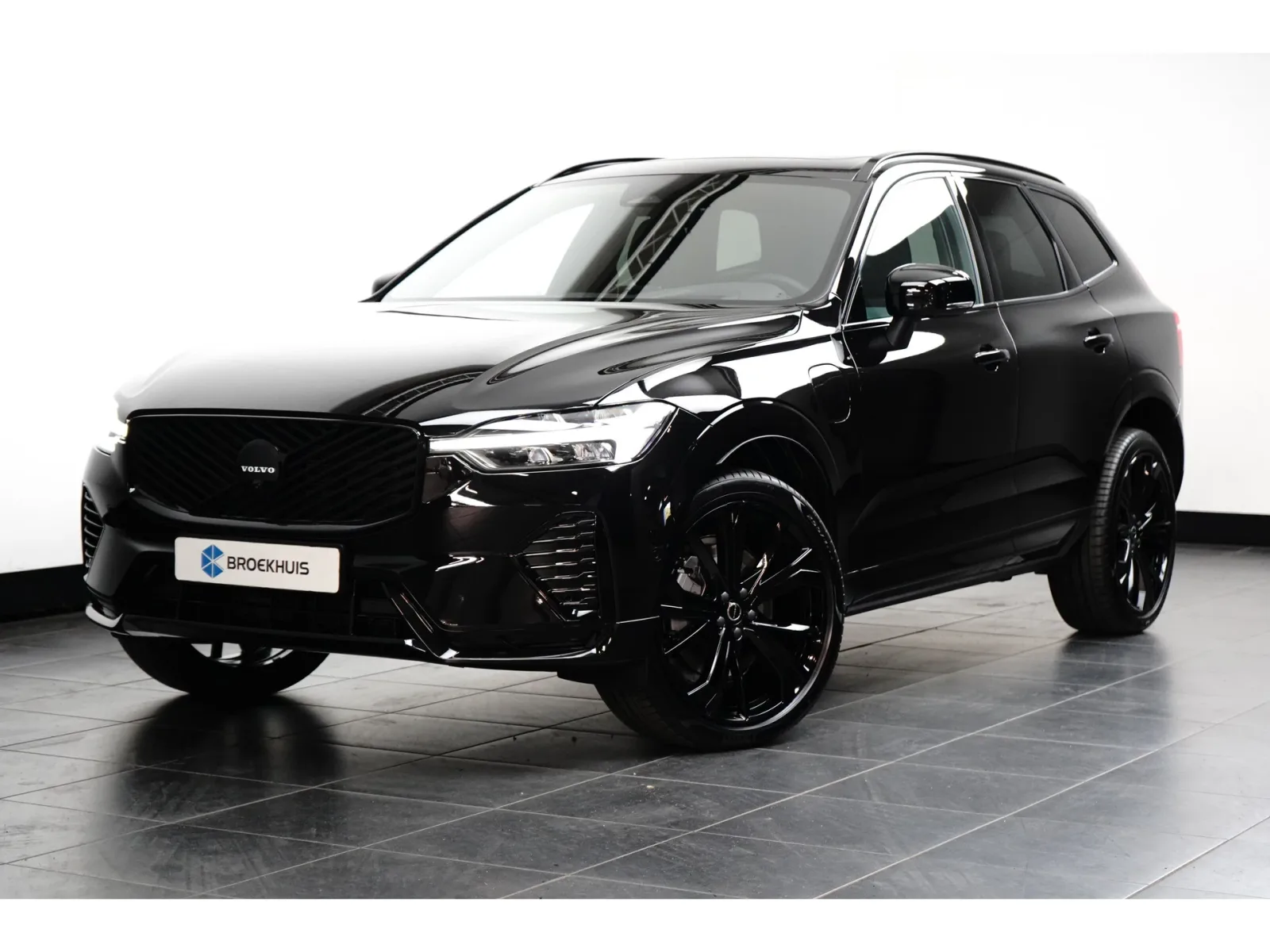 Volvo XC60 (2026) — foto 1