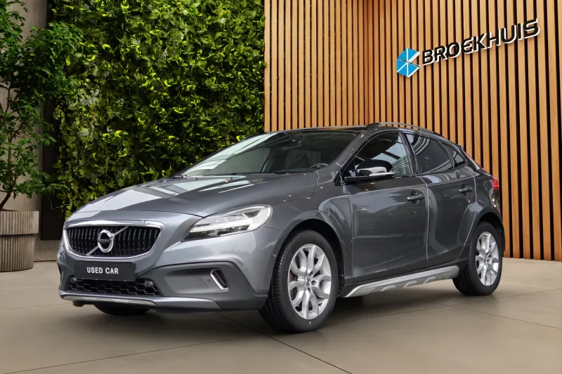 Volvo V40 Cross Country (2019)