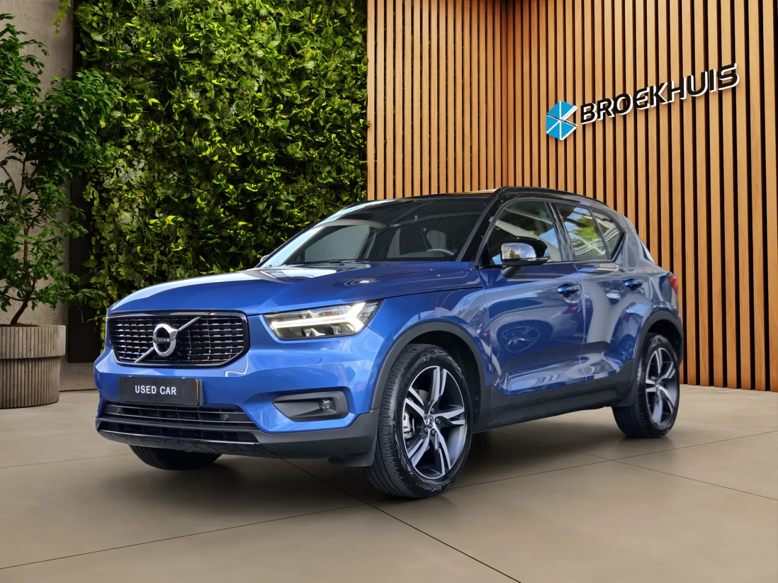 Volvo XC40 (2021) — foto 1