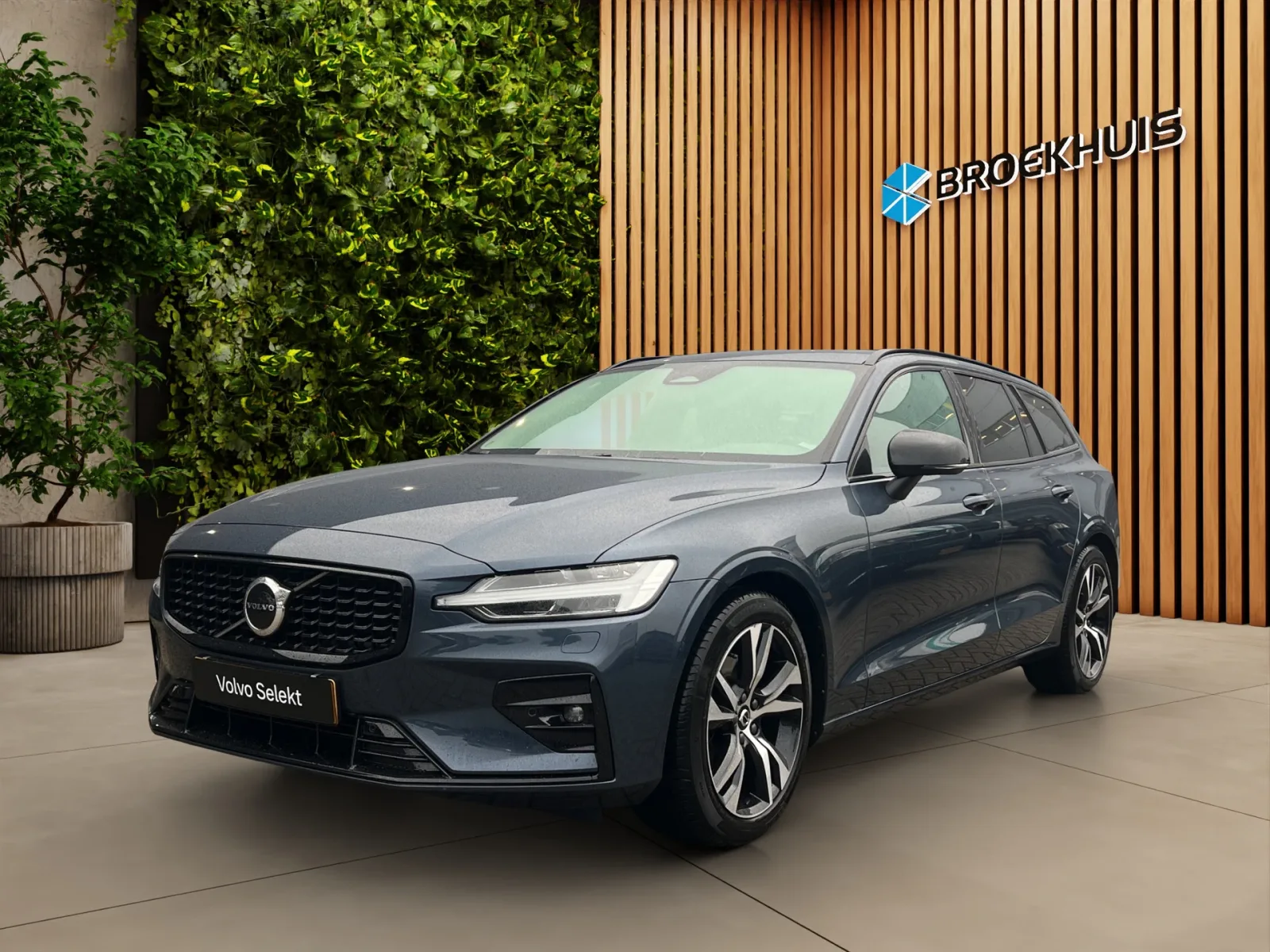 Volvo V60 (2024) — foto 1