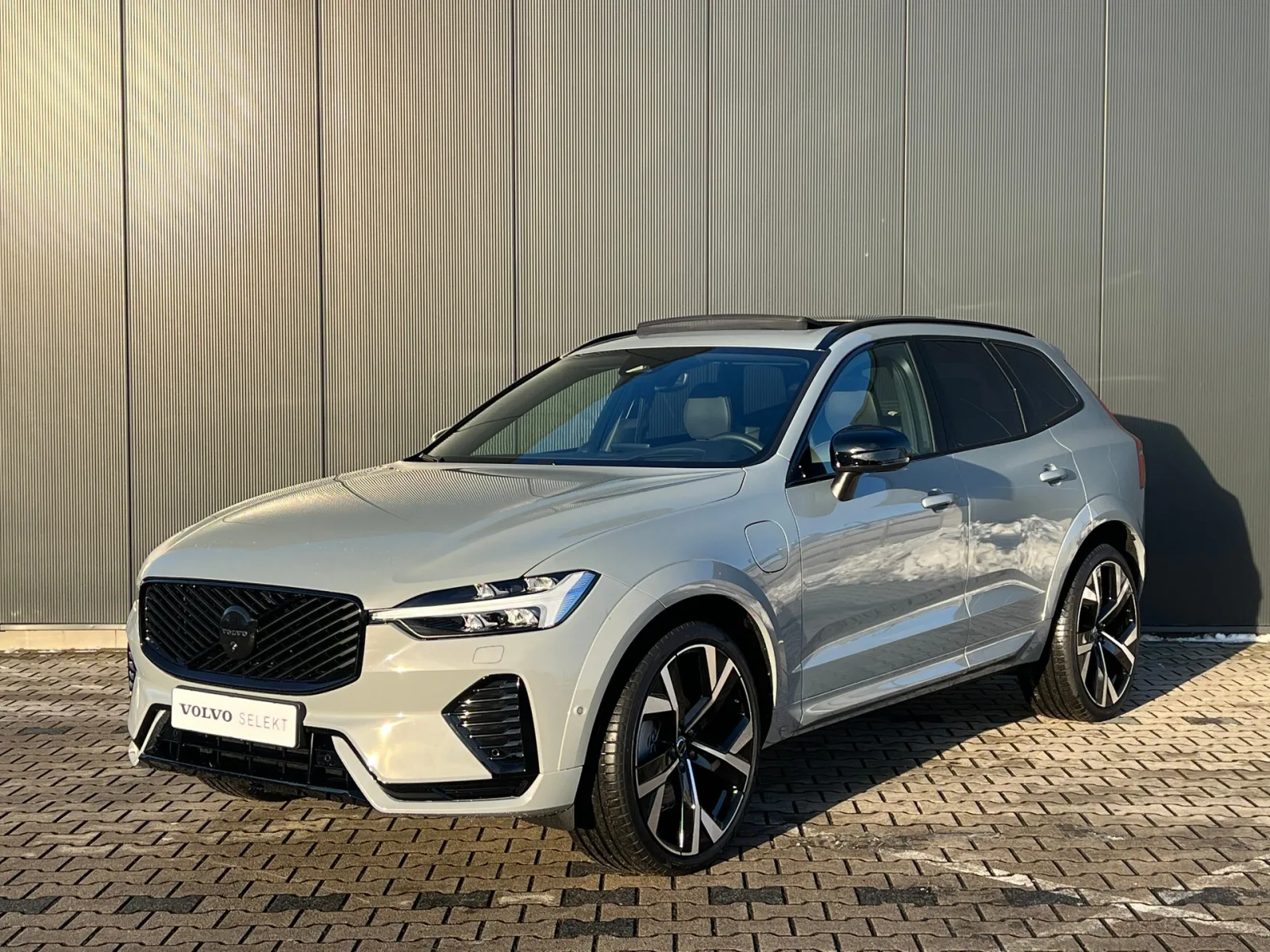Volvo XC60 (2026) — foto 1