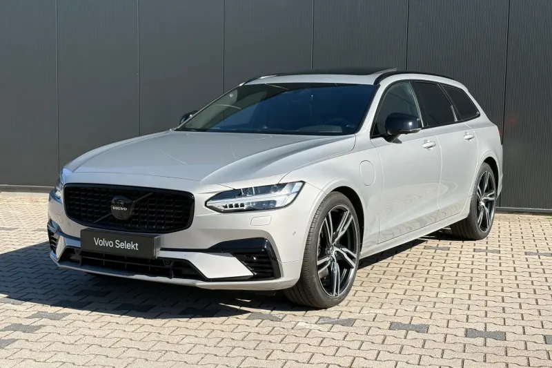 Volvo V90 (2023)