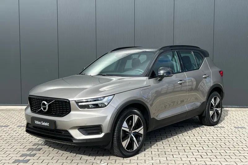 Volvo XC40 (2022)
