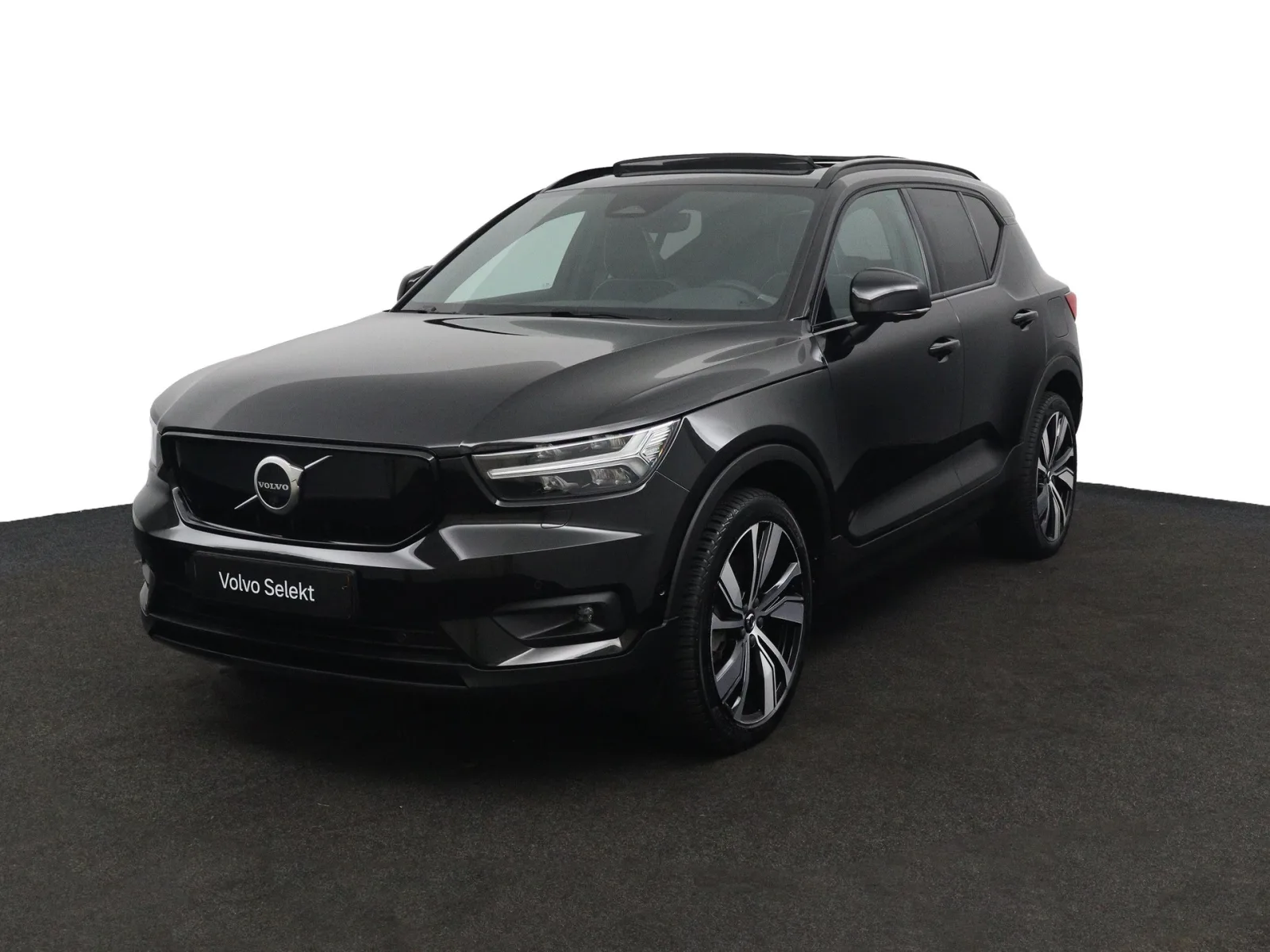 Volvo XC40 (2022) — foto 1
