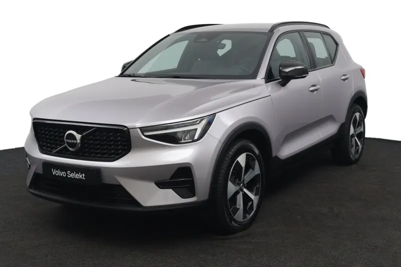 Volvo XC40 (2025)