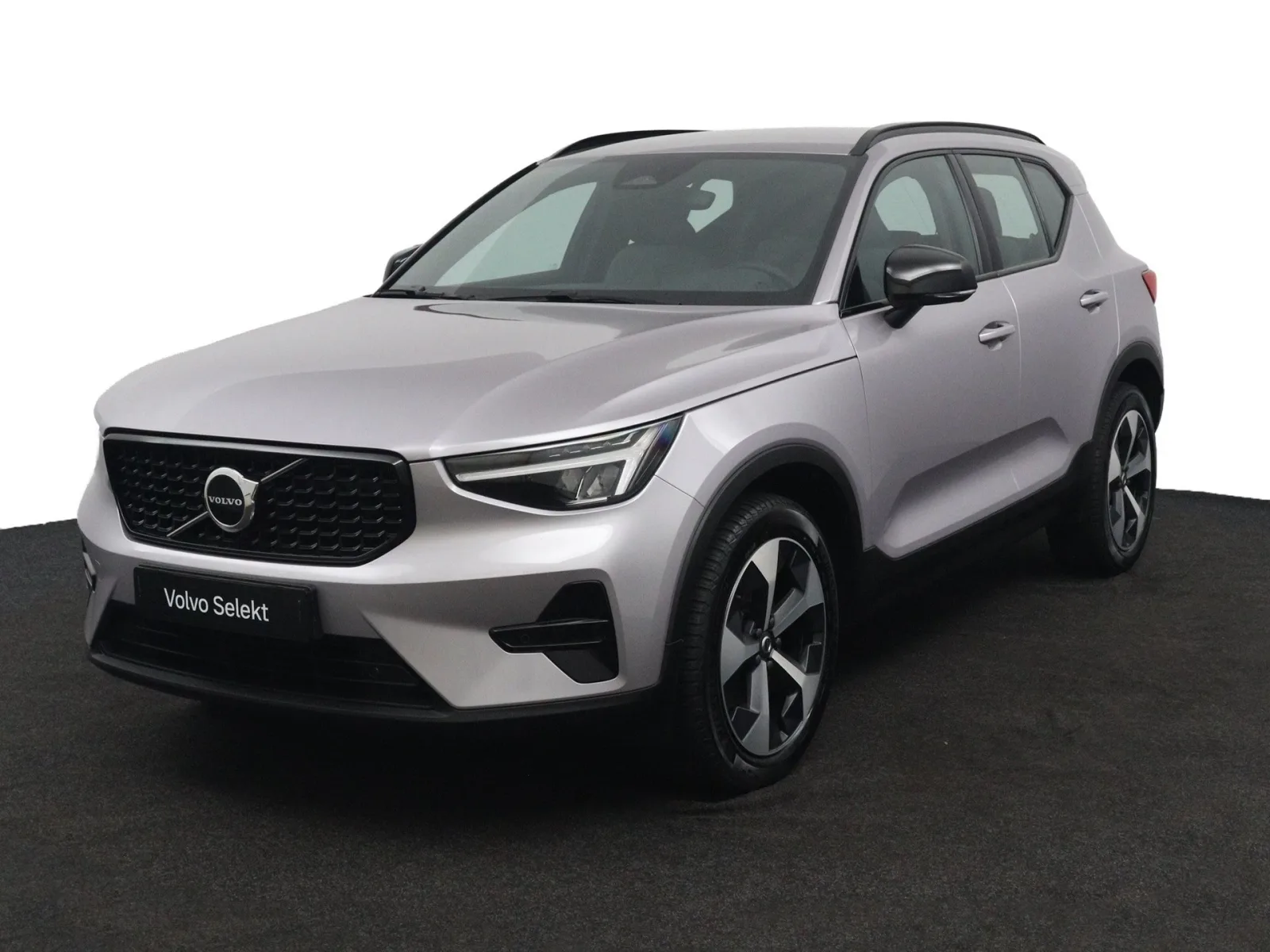 Volvo XC40 (2025) — foto 1