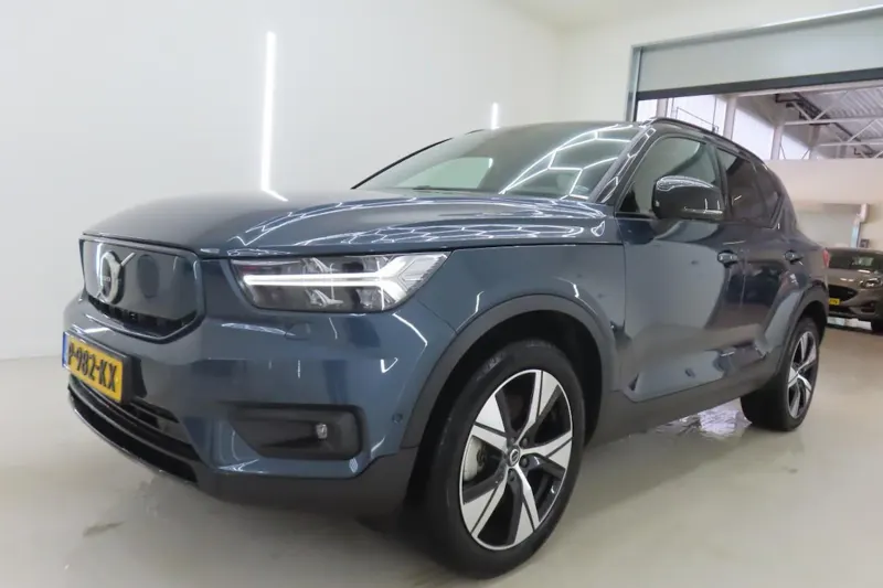 Volvo XC40 (2022)