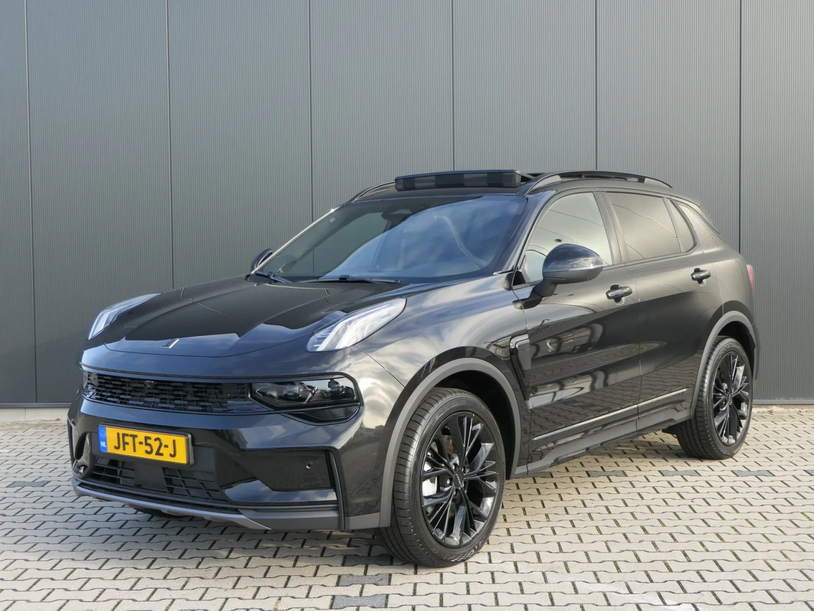 Lynk & Co 01 (2026) — foto 1
