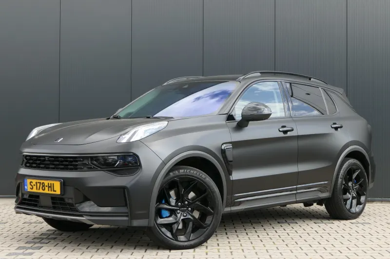 Lynk & Co 01 (2023)
