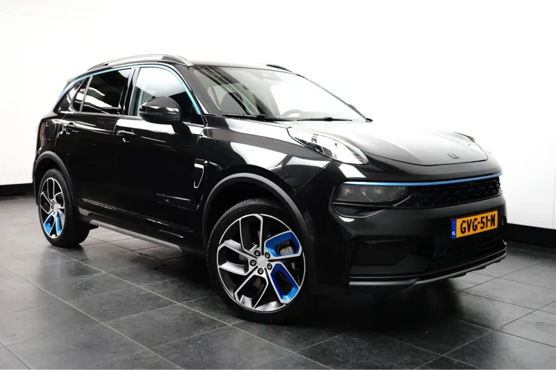 Lynk & Co 01 (2022)