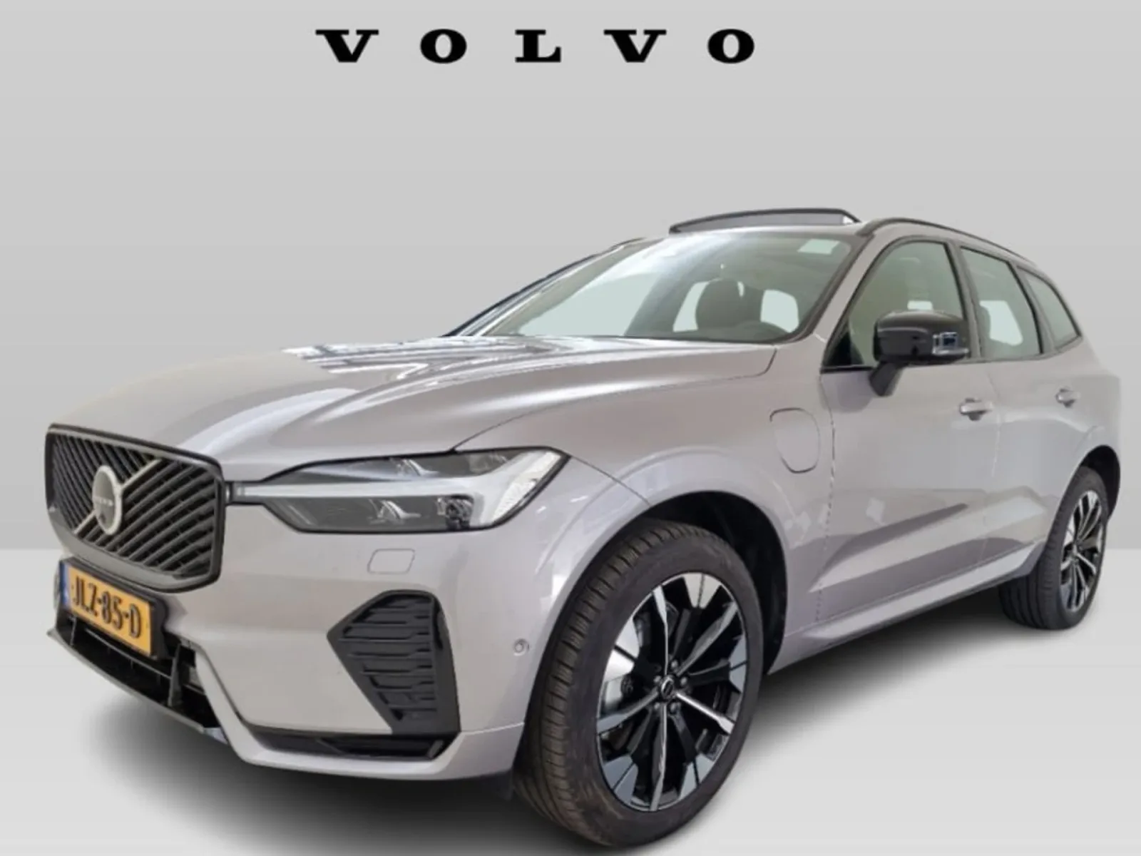 Volvo XC60 (2025) — foto 1