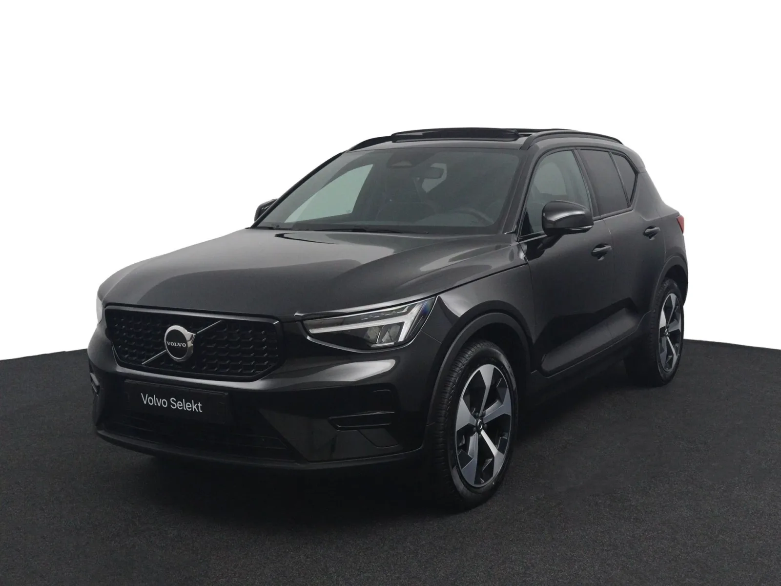 Volvo XC40 (2026) — foto 1