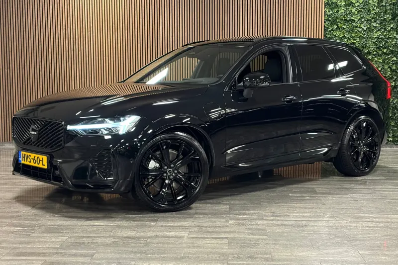 Volvo XC60 (2025)