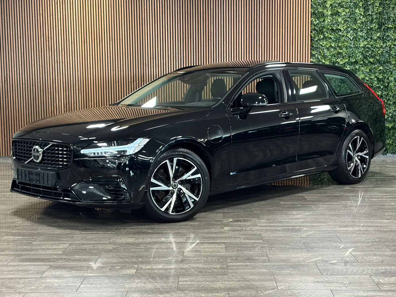 Volvo V90 (2021) — foto 1