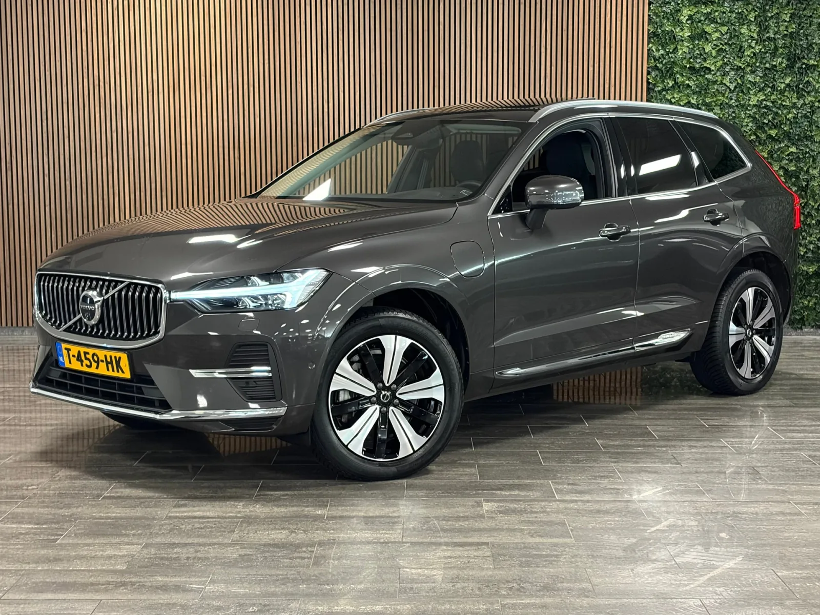 Volvo XC60 (2023) — foto 1