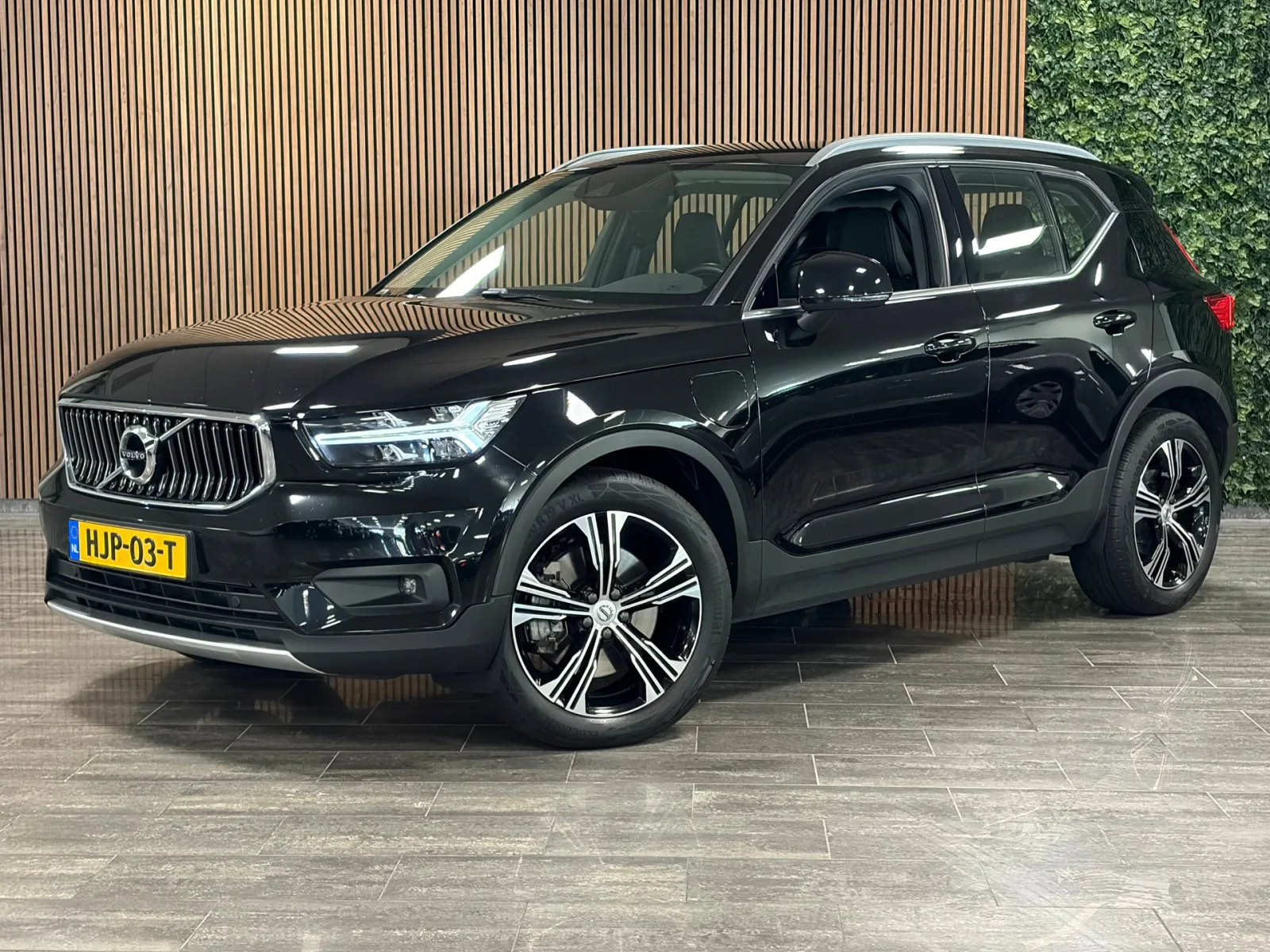 Volvo XC40 (2020) — foto 1