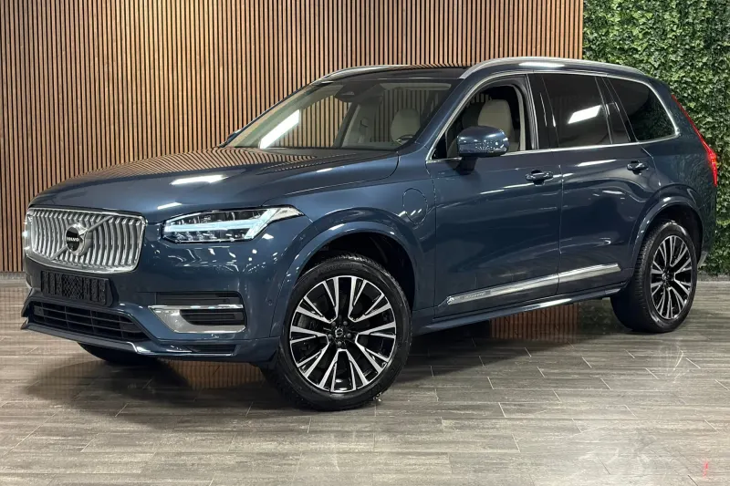Volvo XC90 (2023)