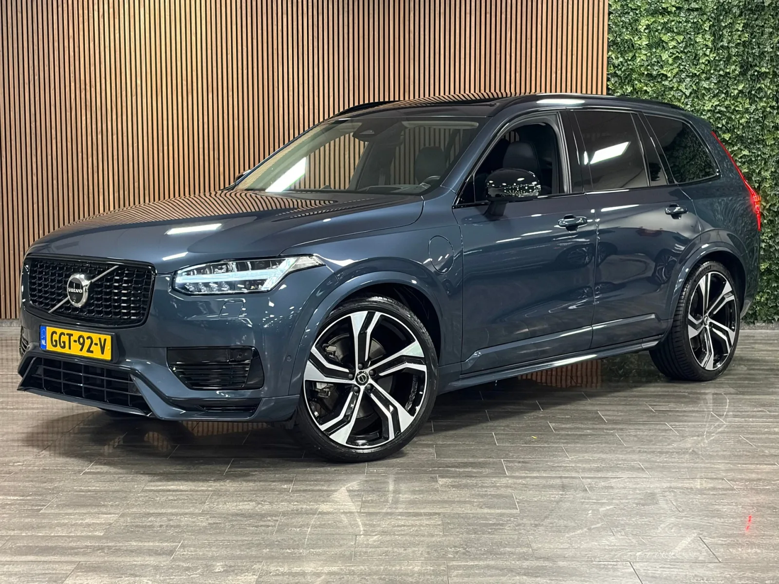 Volvo XC90 (2024) — foto 1