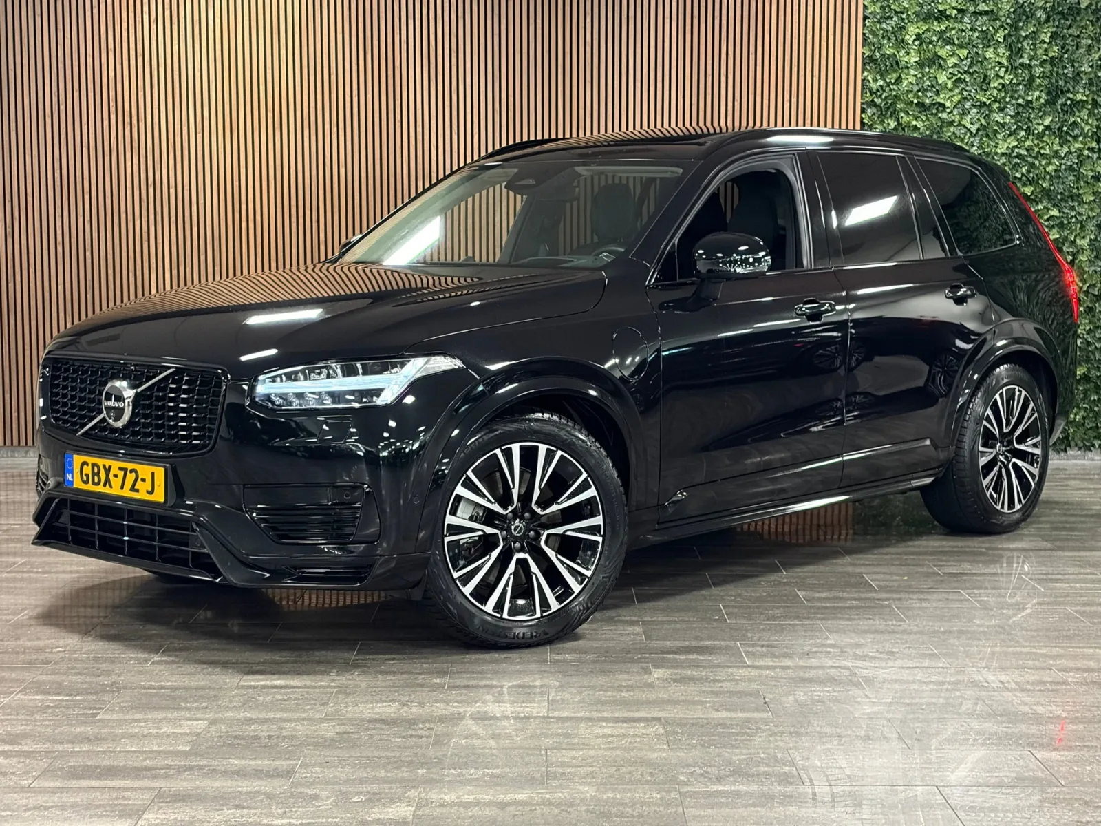 Volvo XC90 (2024) — foto 1