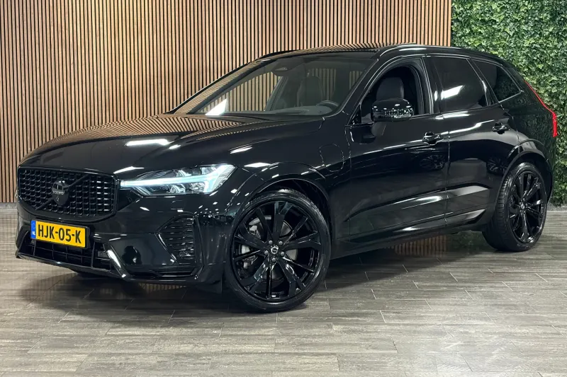 Volvo XC60 (2025)