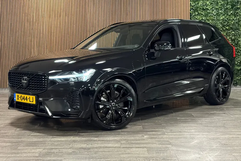 Volvo XC60 (2024)