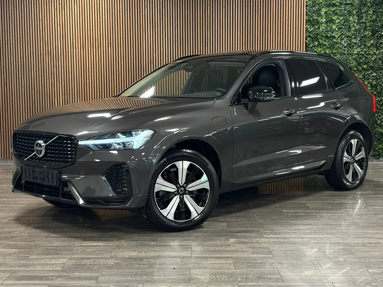 Volvo XC60 (2023) — foto 1