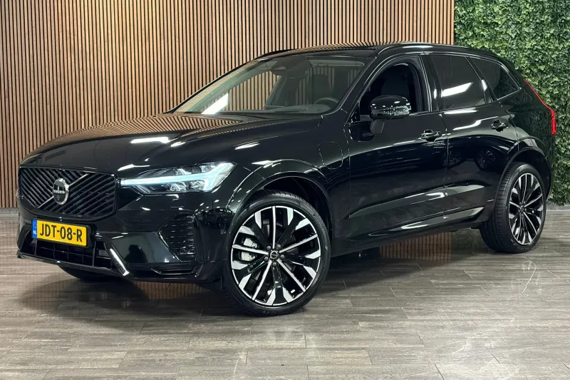 Volvo XC60 (2025)
