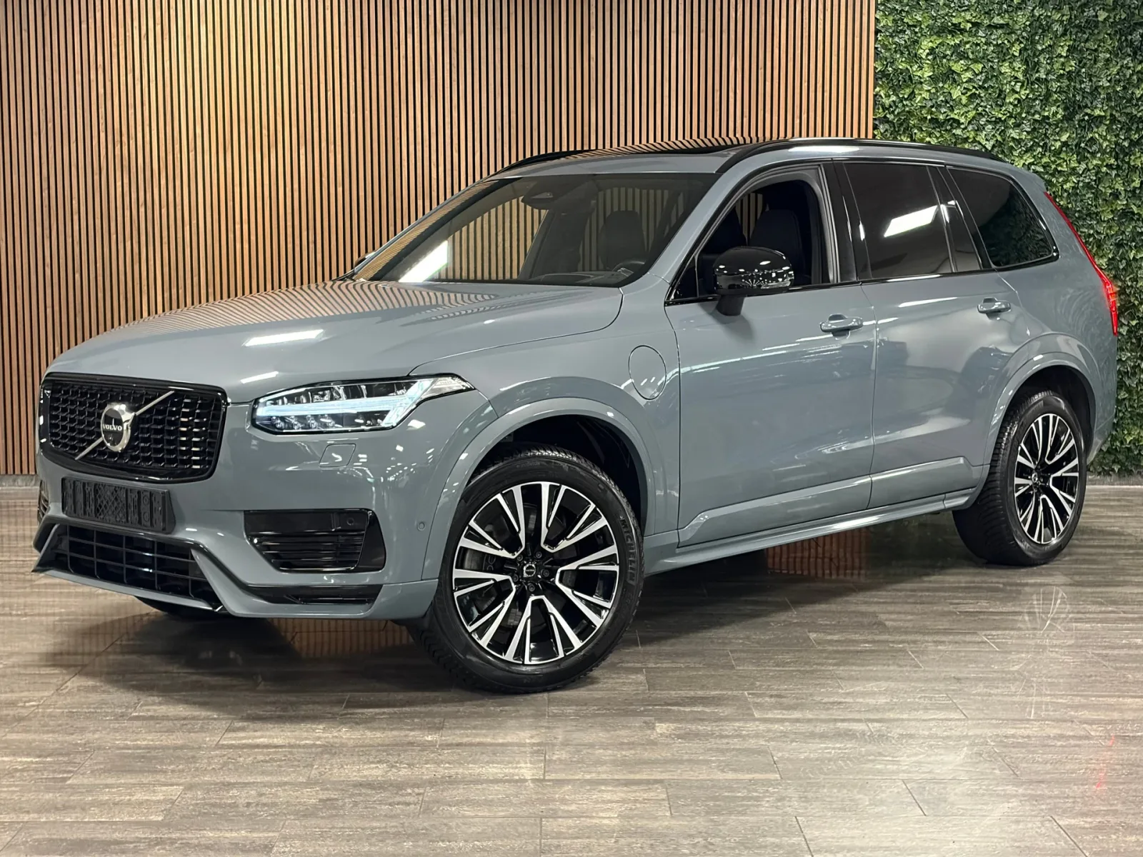 Volvo XC90 (2022) — foto 1