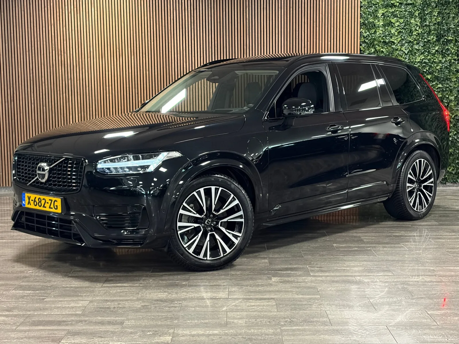Volvo XC90 (2024) — foto 1