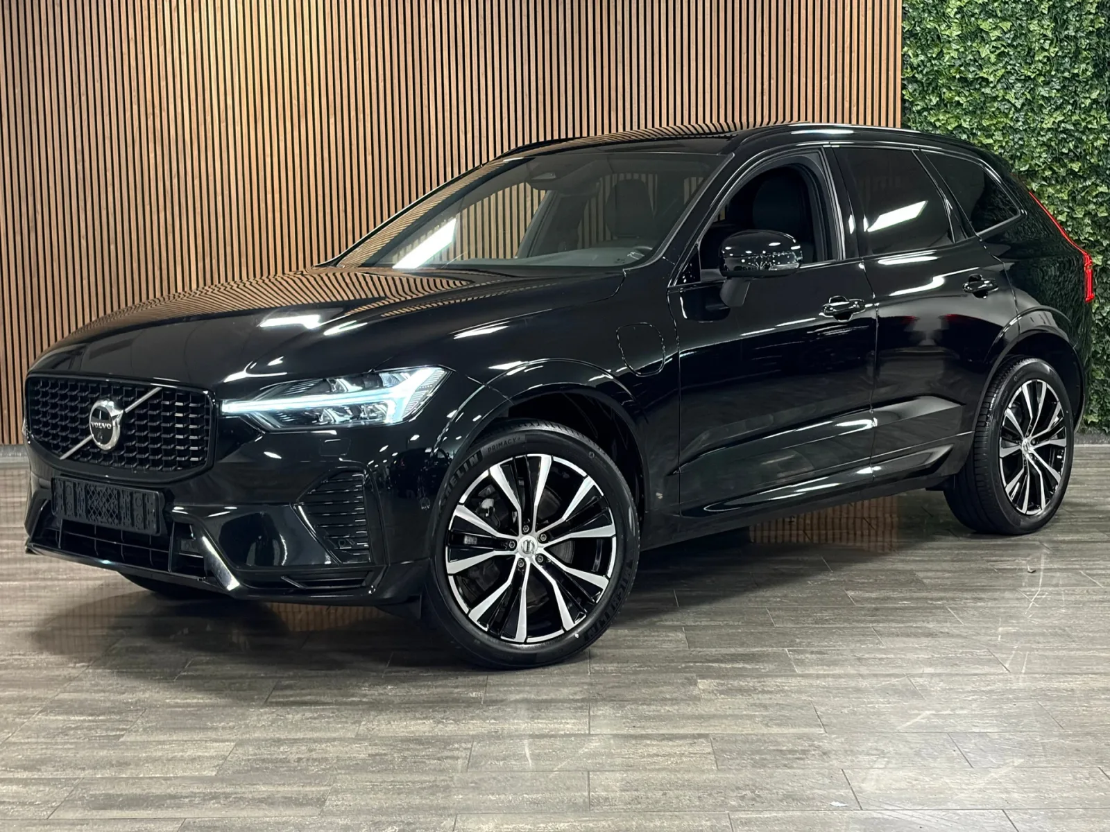 Volvo XC60 (2023) — foto 1