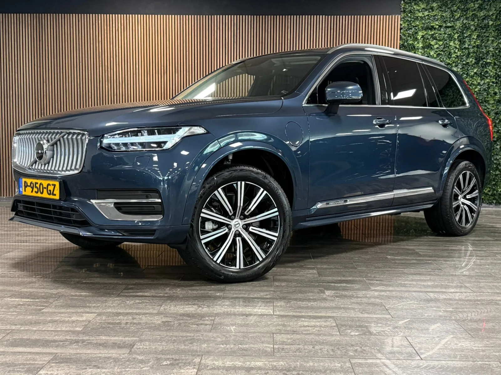 Volvo XC90 (2022) — foto 1