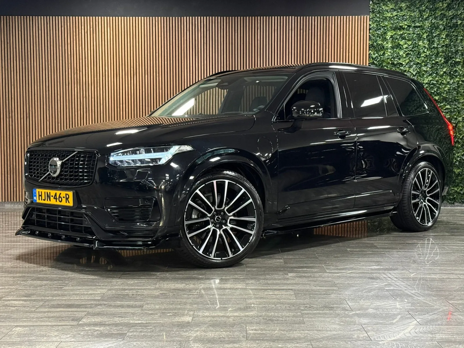 Volvo XC90 (2024) — foto 1