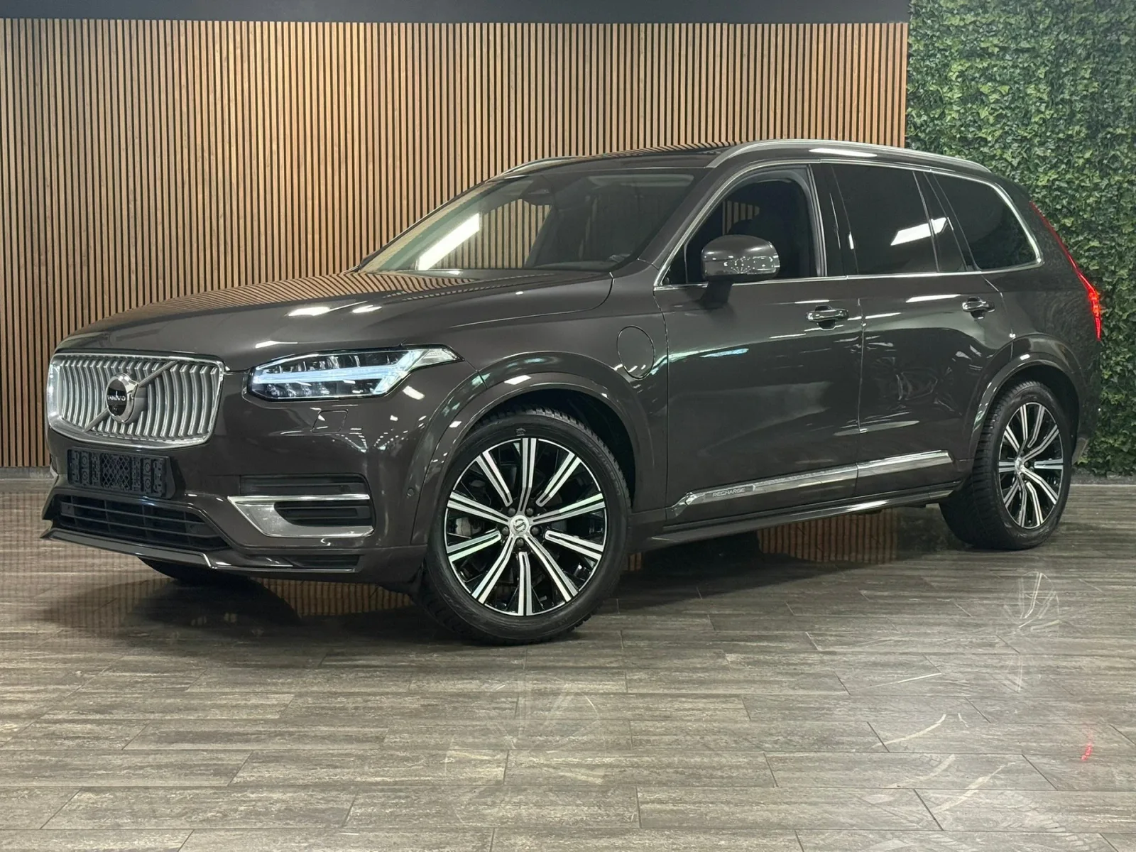 Volvo XC90 (2023) — foto 1