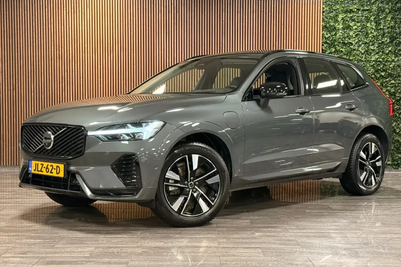 Volvo XC60 (2025)