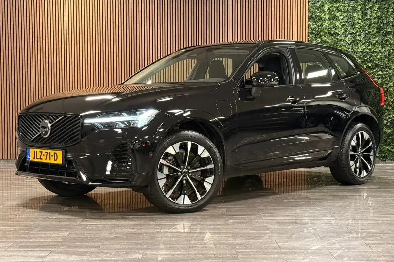 Volvo XC60 (2025)