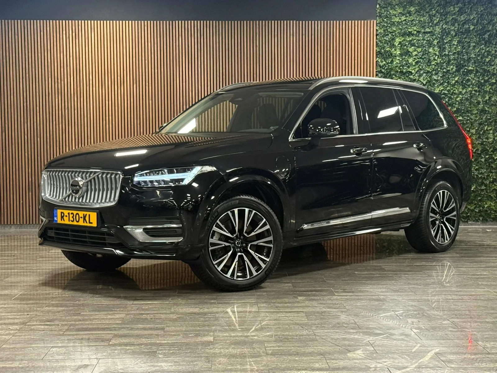 Volvo XC90 (2022) — foto 1