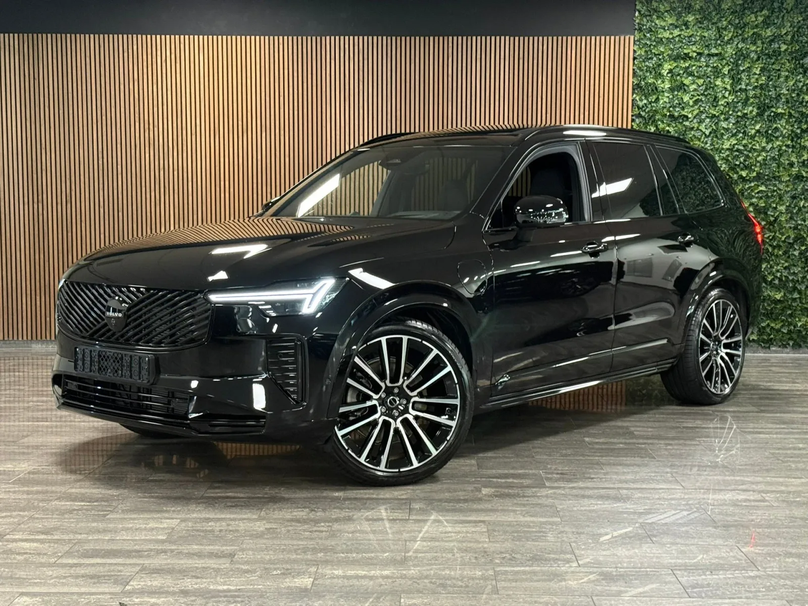 Volvo XC90 (2026) — foto 1