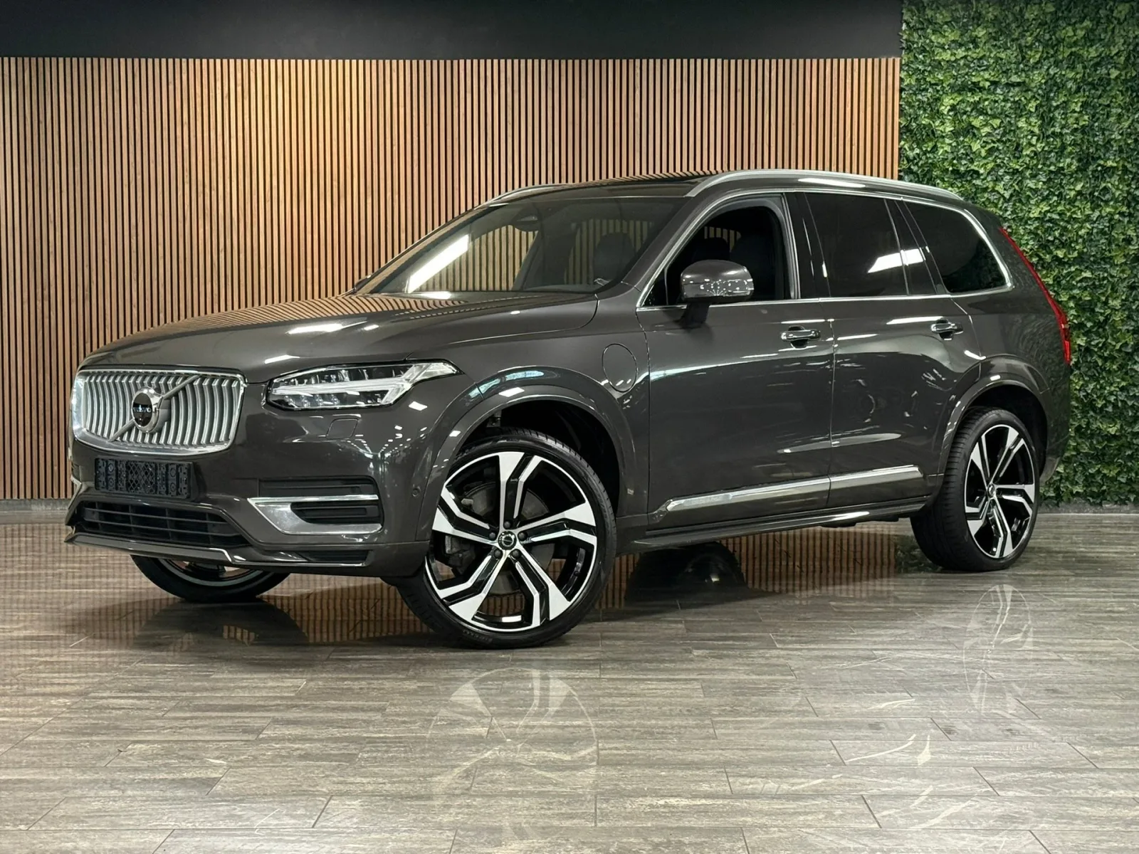 Volvo XC90 (2023) — foto 1